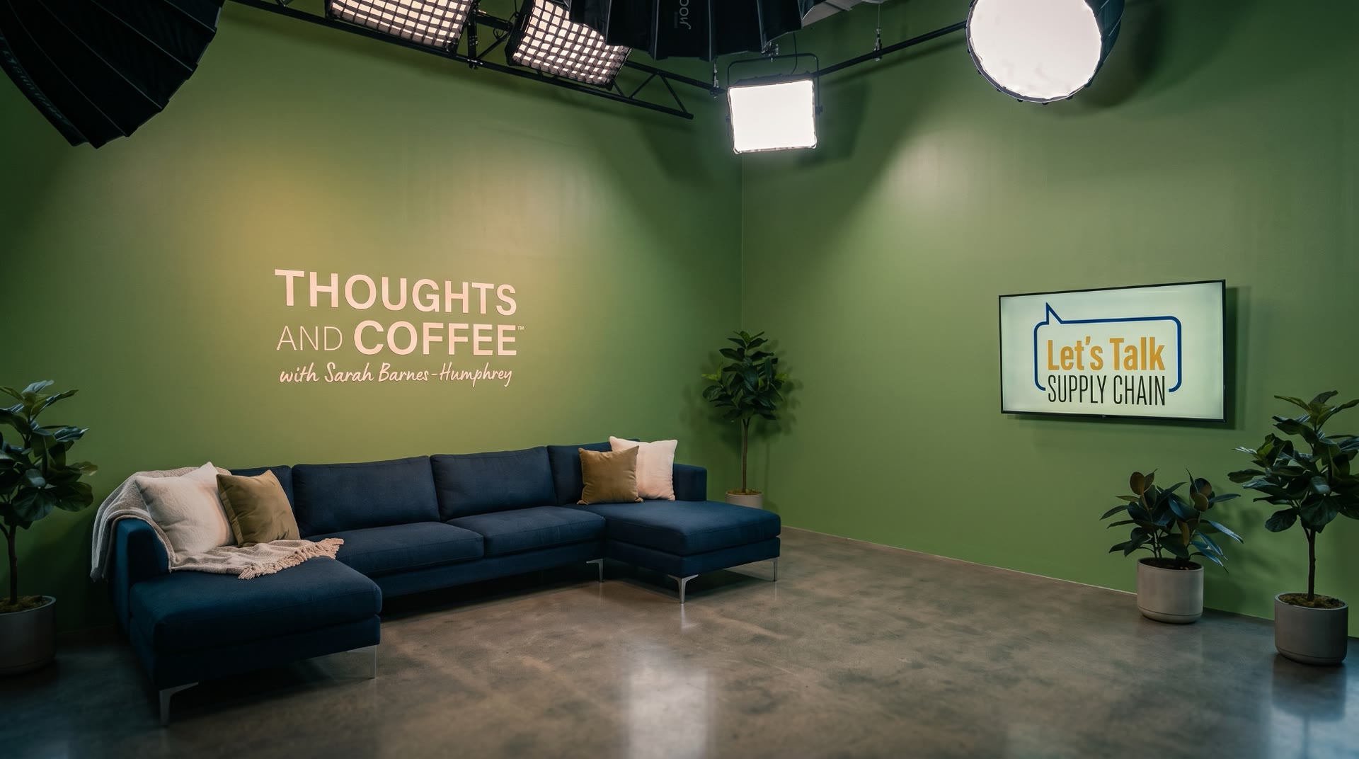 Thoughts and Coffee studio — wide angle